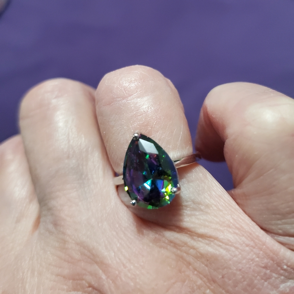 NWOT mystic topaz size 6 sterling silver ring.